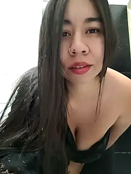 Snapshot of Yuli_Mars chatting on May 6, 2026, 2:08 am Yuli Mars online show from May 6, 2026, 2:08 am