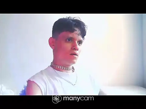 santihot089 online show from November 2, 2025, 7:05 pm