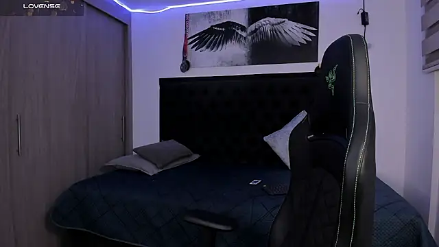 santi aesthetic online show from February 14, 2026, 12:51 am