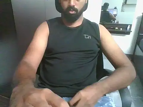 lovelyakash69 online show from October 6, 2025, 3:26 am