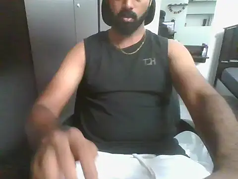 lovelyakash69 online show from January 12, 2026, 3:56 am