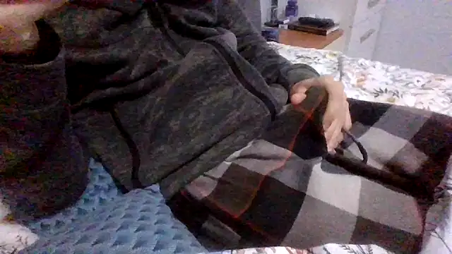 tipetto06 online show from October 15, 2025, 8:20 pm