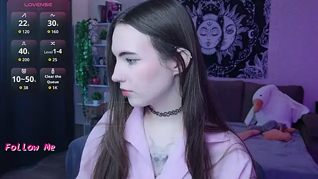 naugghtynikki online show from October 30, 2025, 3:52 am