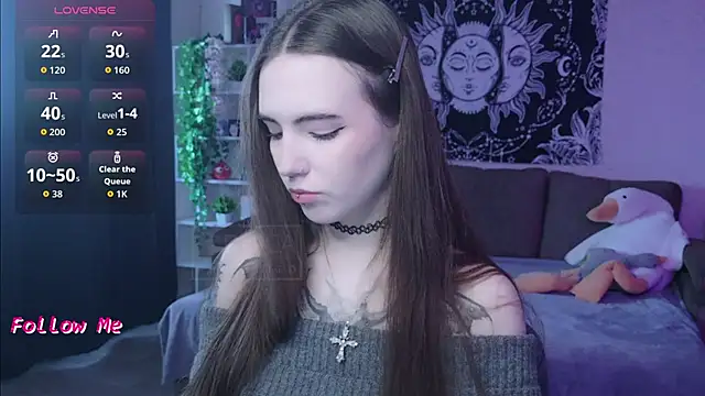 naugghtynikki online show from November 4, 2025, 4:55 am