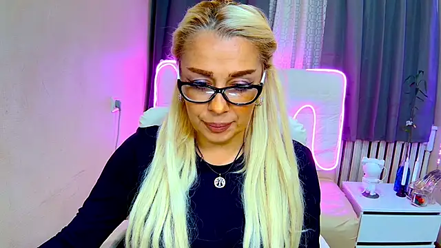 Snapshot of KatrinaCharm chatting on September 11, 2025, 6:13 am KatrinaCharm online show from September 11, 2025, 6:13 am