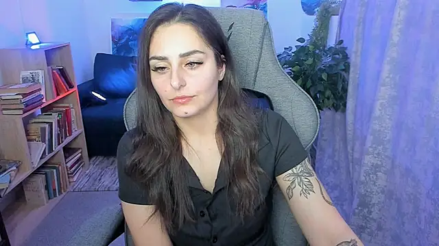 ValeriiMills online show from February 24, 2026, 9:46 pm