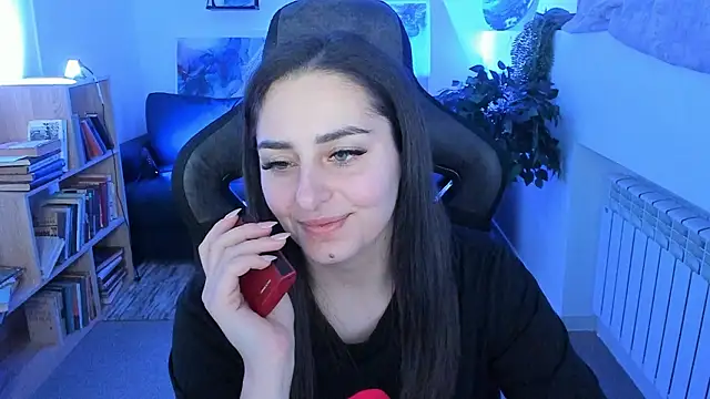 ValeriiMills online show from March 1, 2026, 2:41 pm