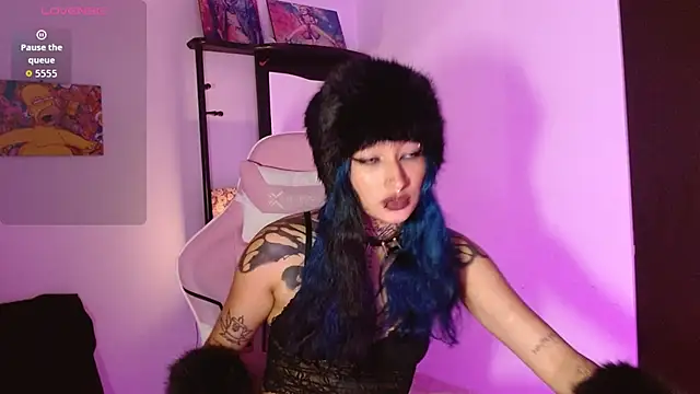 SharaRoss1 online show from November 4, 2025, 3:38 am