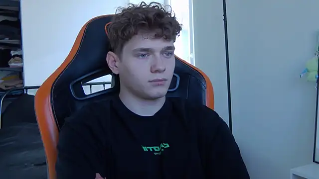 DanyDavis online show from October 9, 2025, 8:56 am