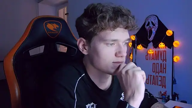 DanyDavis online show from October 31, 2025, 3:13 pm