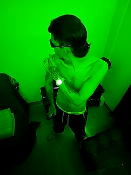 Snapshot of Chris__Jones chatting on October 14, 2025, 11:38 pm Chris Jones online show from October 14, 2025, 11:38 pm