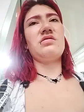 Cerecitaa02  online show from December 22, 2025, 11:40 am