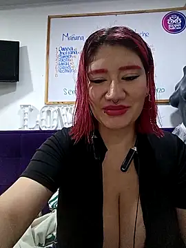 Cerecitaa02  online show from March 3, 2026, 11:21 pm