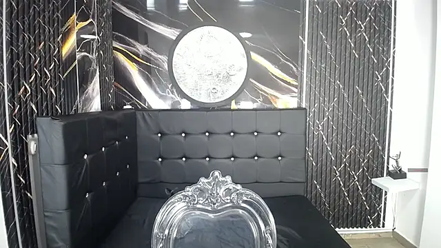 Cerecitaa02  online show from May 29, 2026, 11:36 pm