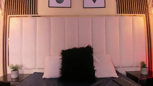 AmmberJones online show from March 21, 2025, 3:33 am