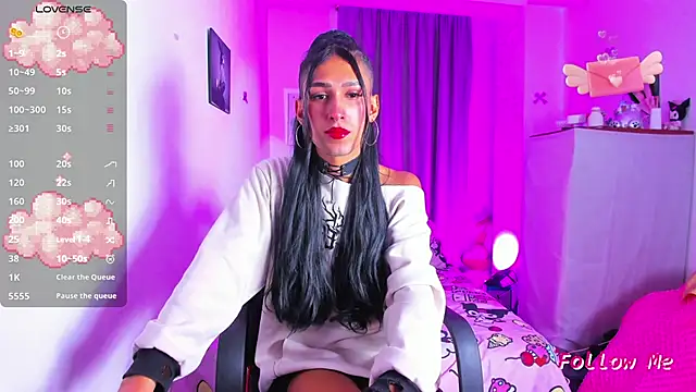 Snapshot of SkylerBennet chatting on October 18, 2025, 2:14 am SkylerBennet online show from October 18, 2025, 2:14 am