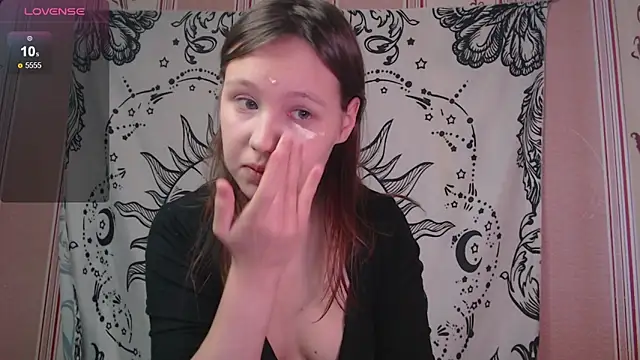 Thighswithspikes online show from October 31, 2025, 9:21 am