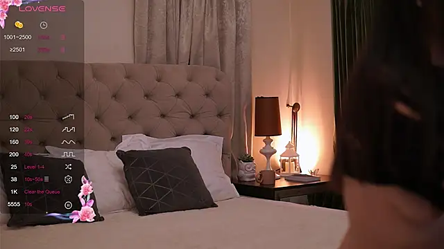 RubyxBanks online show from October 2, 2025, 9:11 pm