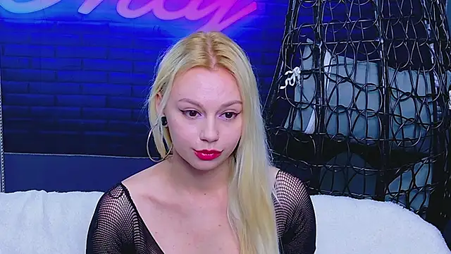 AlessiaCroft online show from April 22, 2026, 4:04 am