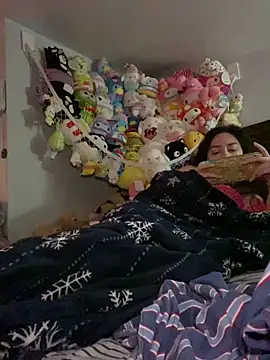 w3tkittty online show from February 19, 2026, 1:12 am