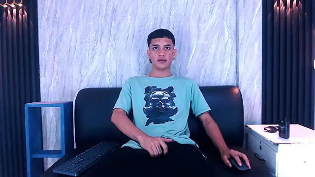 Matt Ruso online show from October 21, 2025, 3:40 am