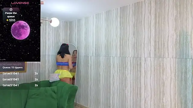 clementine t online show from October 3, 2025, 11:51 am