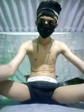 HannanKhan25 online show from February 23, 2026, 8:28 pm