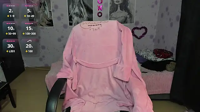 Snapshot of Medussa_katt chatting on October 24, 2025, 1:46 am Medussa katt online show from October 24, 2025, 1:46 am