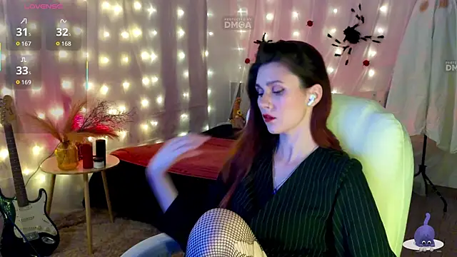 Snapshot of KatrinRayJoy chatting on October 25, 2025, 2:24 pm KatrinRayJoy online show from October 25, 2025, 2:24 pm