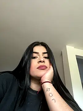 Snapshot of Kariina__69 chatting on September 8, 2025, 9:36 pm Kariina 69 online show from September 8, 2025, 9:36 pm