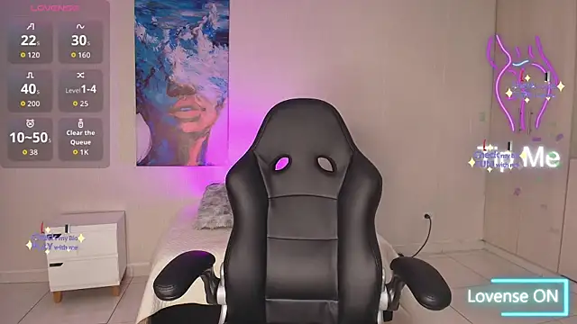 Snapshot of Kariina__69 chatting on September 24, 2025, 3:54 am Kariina 69 online show from September 24, 2025, 3:54 am