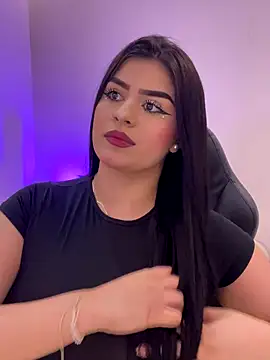 Snapshot of Kariina__69 chatting on October 4, 2025, 3:26 am Kariina 69 online show from October 4, 2025, 3:26 am