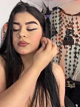 Snapshot of Kariina__69 chatting on November 2, 2025, 2:58 am Kariina 69 online show from November 2, 2025, 2:58 am