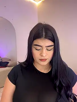 Snapshot of Kariina__69 chatting on November 12, 2025, 3:18 am Kariina 69 online show from November 12, 2025, 3:18 am