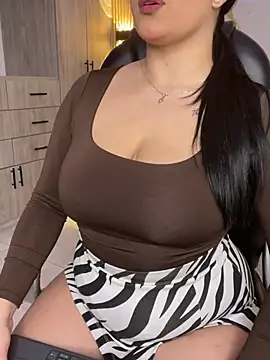 Kariina  69 online show from April 2, 2026, 7:11 pm