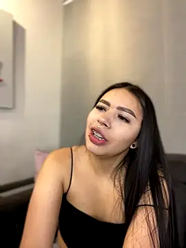 Cristina pinkk online show from November 27, 2025, 3:52 am