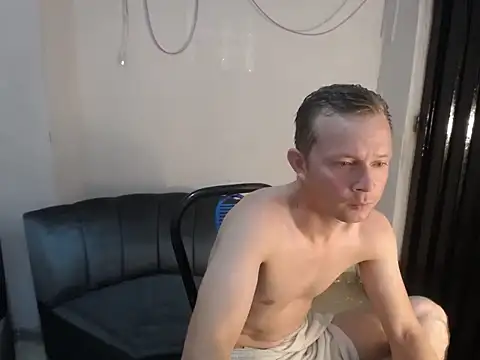 hot mann11 online show from April 5, 2026, 12:30 am