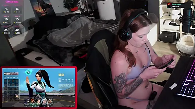 Horny Makima online show from October 5, 2025, 9:51 am