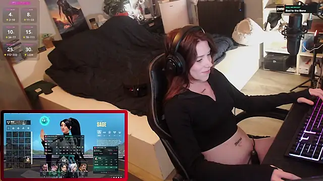 Horny Makima online show from November 7, 2025, 10:26 am