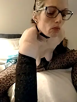 Snapshot of sexiebabi chatting on March 22, 2026, 5:44 am sexiebabi online show from March 22, 2026, 5:44 am