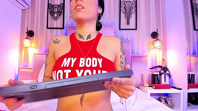 SamanthaAdele online show from October 23, 2025, 12:04 pm