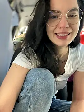 MeekyRich online show from September 30, 2025, 4:50 am