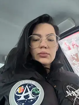 MeekyRich online show from November 24, 2025, 3:06 am