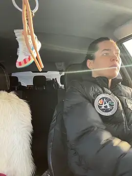 MeekyRich online show from November 28, 2025, 4:04 am