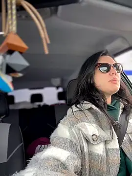 MeekyRich online show from April 19, 2026, 2:44 am