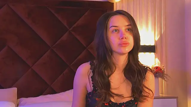 StacyHarland online show from April 26, 2026, 4:21 am