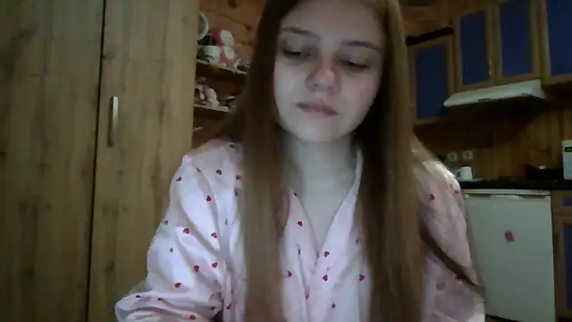 Snapshot of Little_shygirl chatting on October 22, 2025, 12:44 am Little shygirl online show from October 22, 2025, 12:44 am