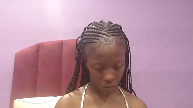 Snapshot of sexykea2002x chatting on October 3, 2025, 10:12 am sexykea2002x online show from October 3, 2025, 10:12 am