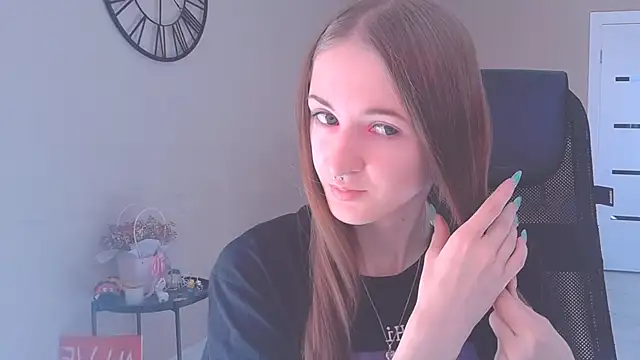 KateKayer online show from September 30, 2025, 8:41 am