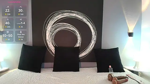 Shanyqueen online show from December 4, 2025, 1:04 am